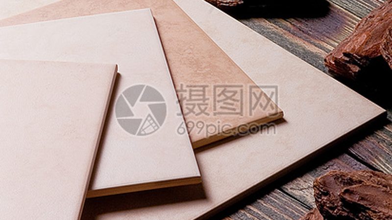 亮光和柔光大理石瓷砖，哪种更显空间大